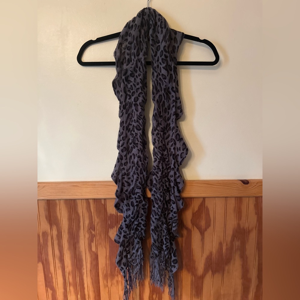 Leopard Print Gray Scarf